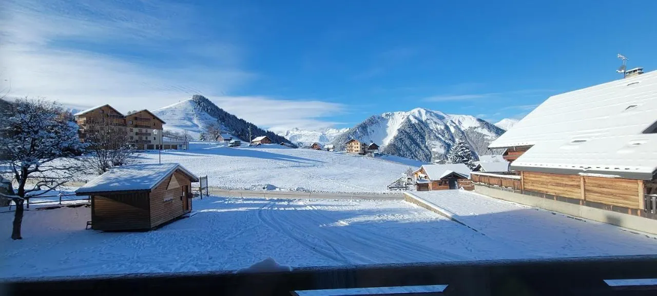 Hotel La Rua Albiez-Montrond