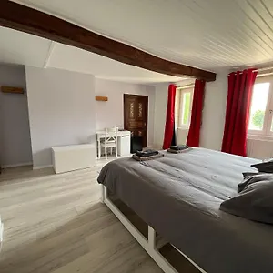  Couette-café Au Clair De La Pierre - D'hôtes