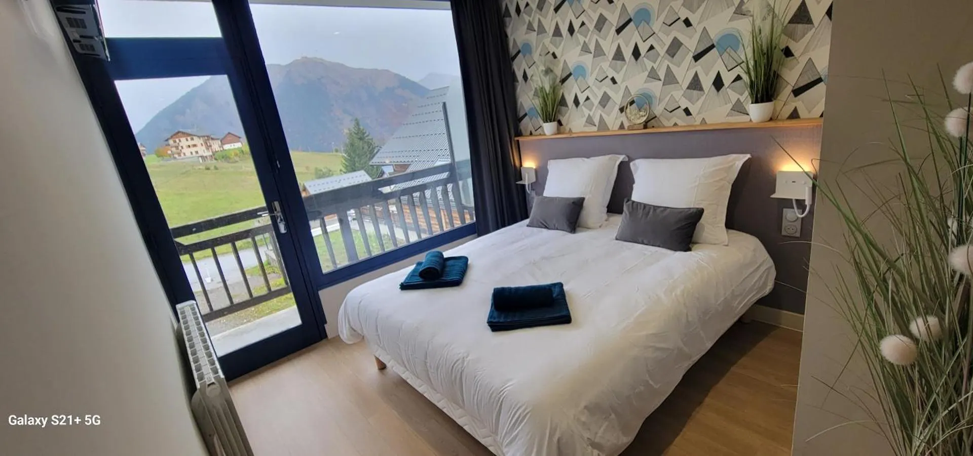 Hotel La Rua Albiez-Montrond