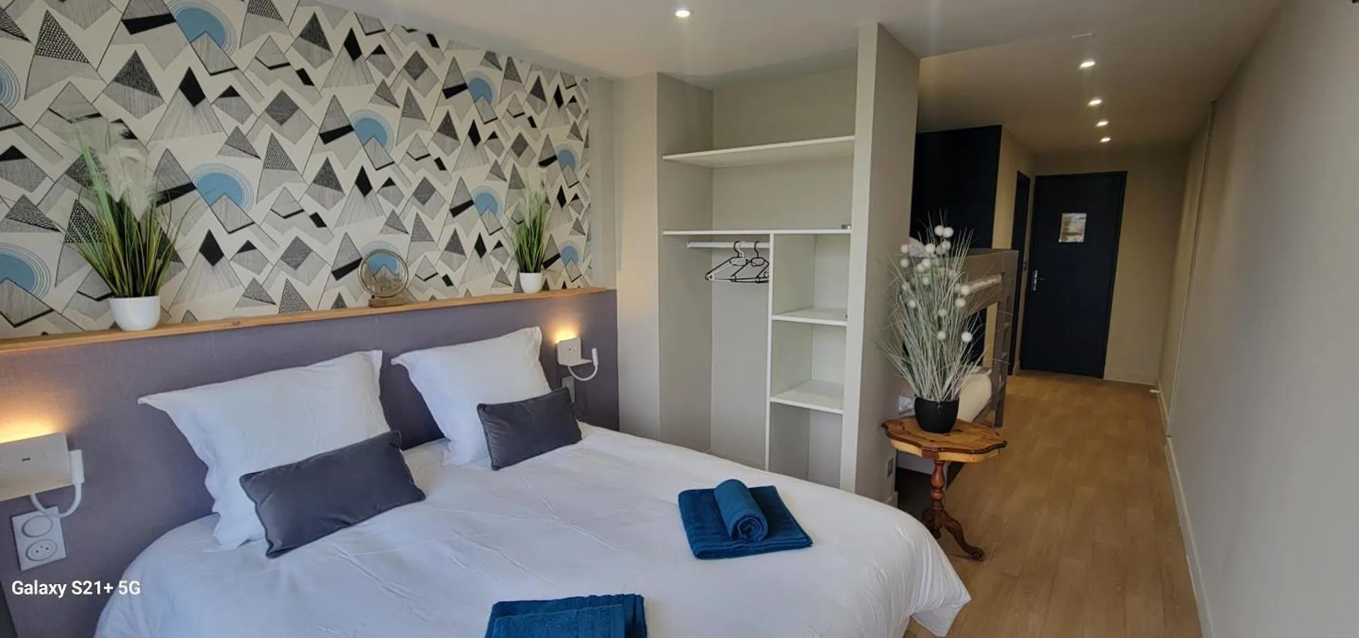 Hotel La Rua Albiez-Montrond